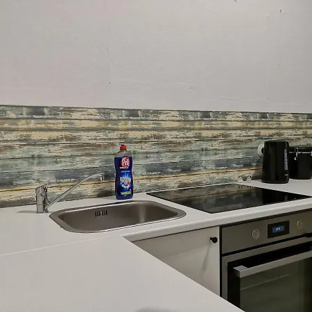 Unique - 2 Bedrooms - Balcony - Kitchen *